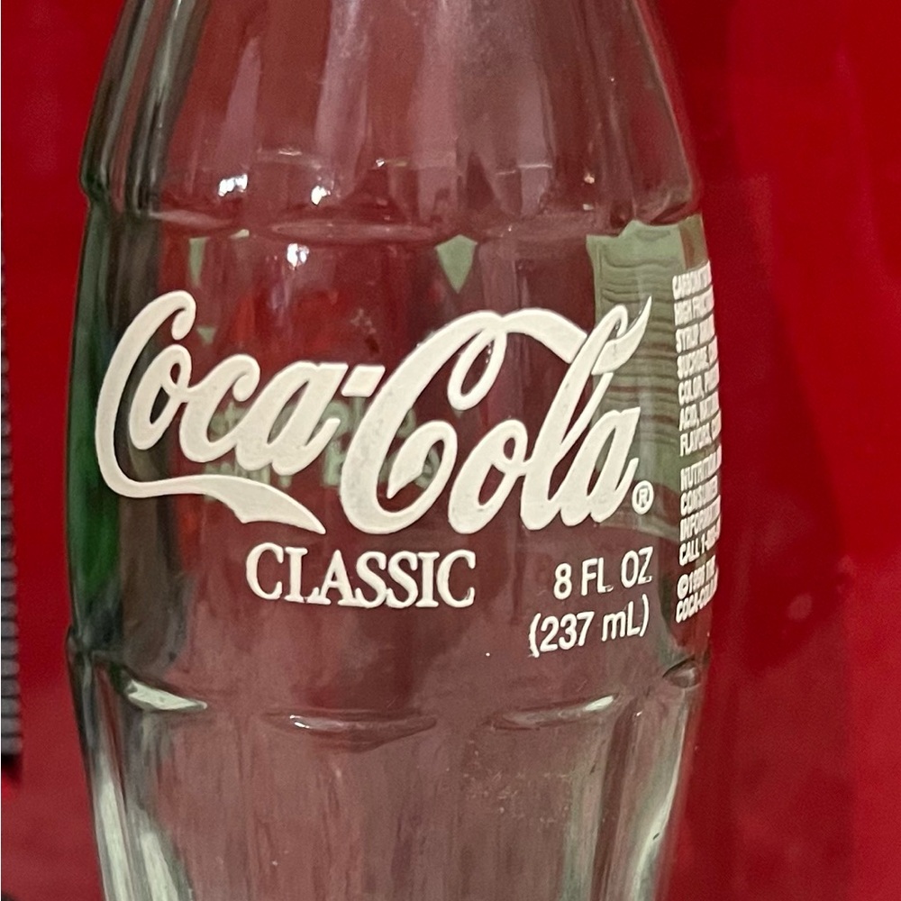 Vintage Class of 2000 Coca-Cola Classic Glass Bottle